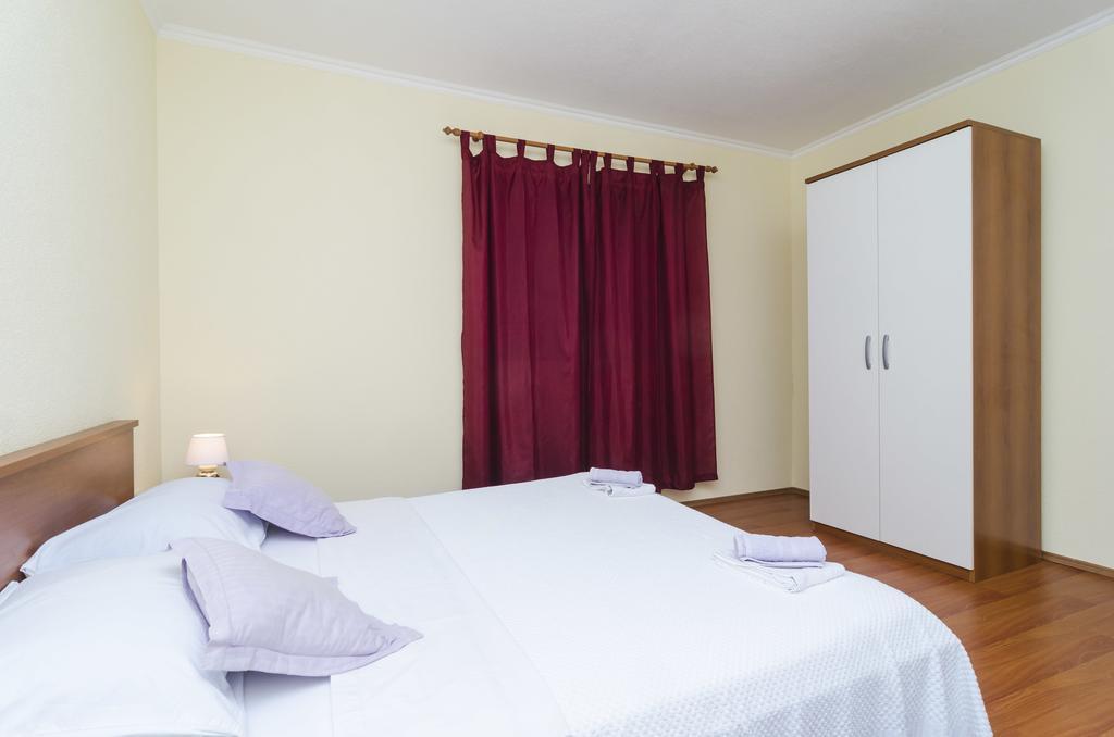 Apartments Dora Mljet Kozarica Buitenkant foto